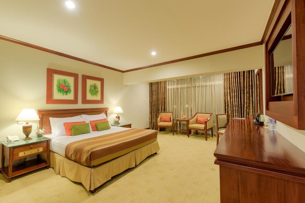 هتل هوناس فالس